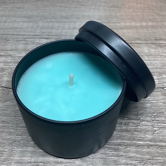 Lemony Sea Orchid - Picture 2 of 2